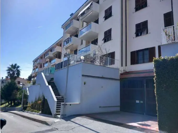 Immagine per Appartamento in asta a Genova viale Villa Gavotti