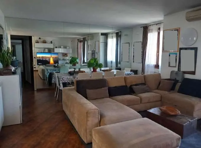 Immagine per Appartamento in asta a Genova viale Villa Gavotti