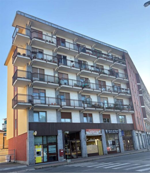 Appartamento via Don Caustico 175, Grugliasco