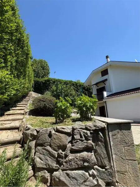 Villa strada Scaravaglio 68/10, Rivoli
