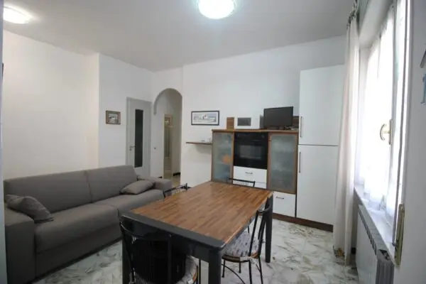 Appartamento via Loreto, Alassio