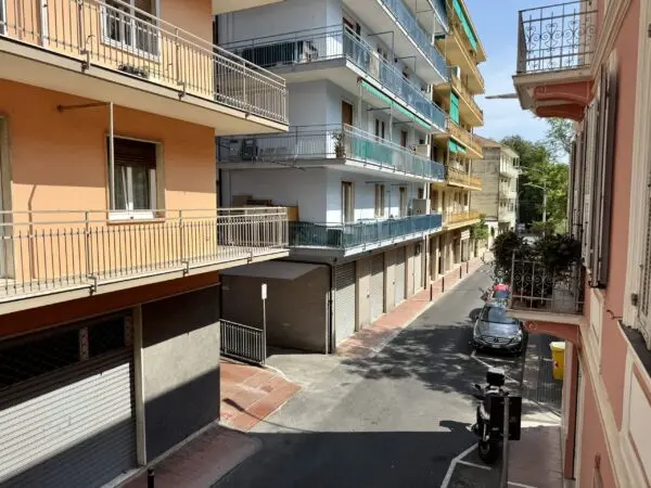 Trilocale via Andrea Doria, Taggia