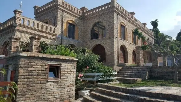 Villa via San Pietro 18, Tortoreto