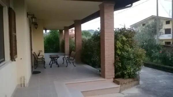 Villa via Mirabilii 16b, Campli