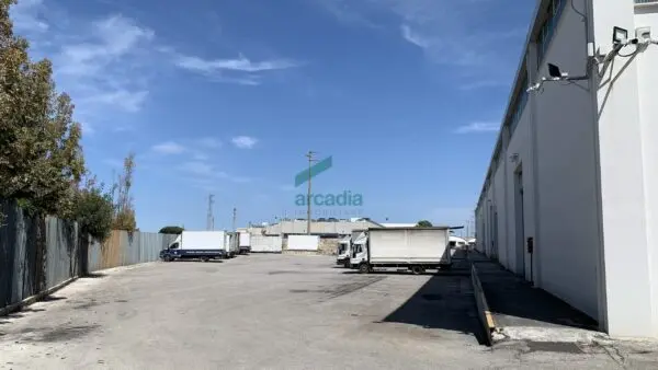Immagine per Industriale in vendita a Modugno via Ss 96