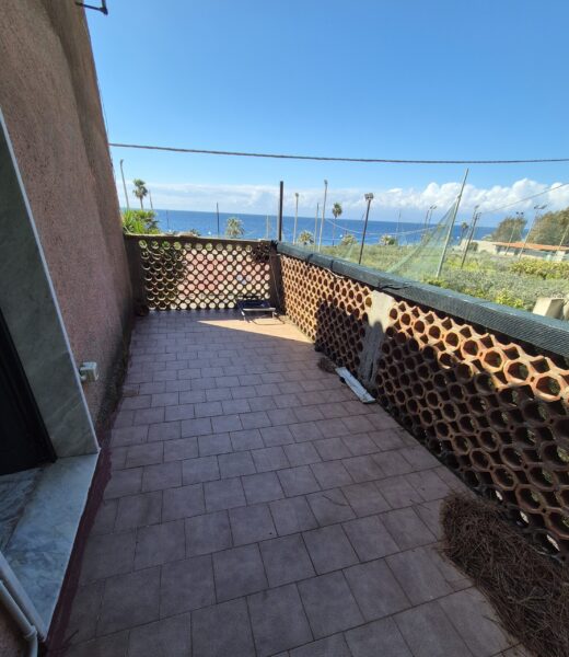 Villa Trifamiliare via Lungomare Cicerone 44, Motta San Giovanni