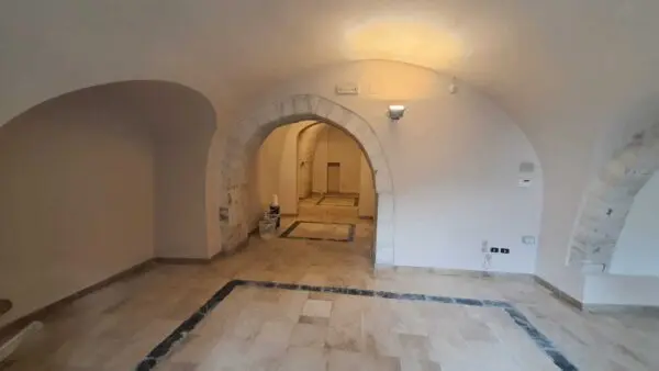 Capannone corso Umberto I, Casamassima