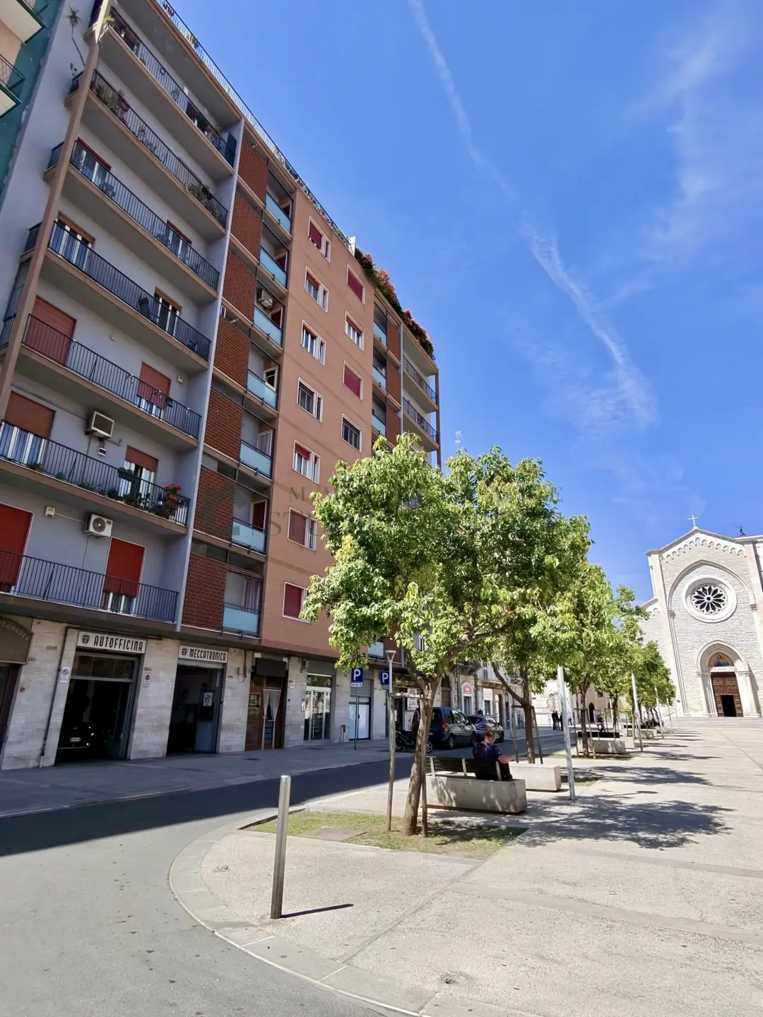 Immagine per Capannone in vendita a Bari via Scipione Crisanzio 230f 