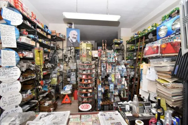 Capannone 1, Lecce
