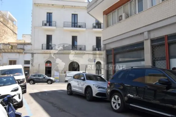 Capannone 1, Lecce