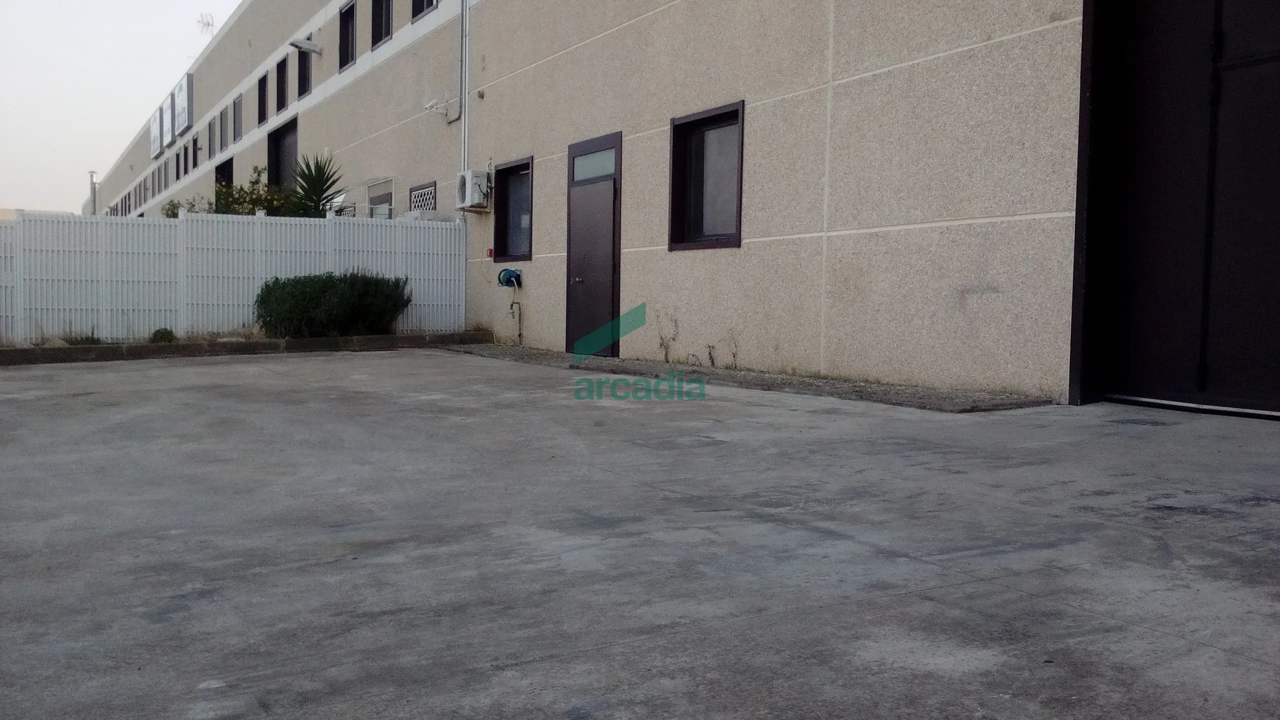 Immagine per Industriale in affitto a Modugno via Ii Tratto E Inizio Statale 98 modugno