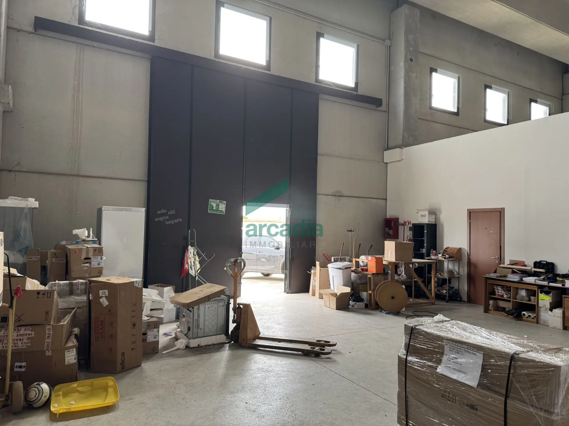 Immagine per Industriale in affitto a Modugno via Ii Tratto E Inizio Statale 98 modugno