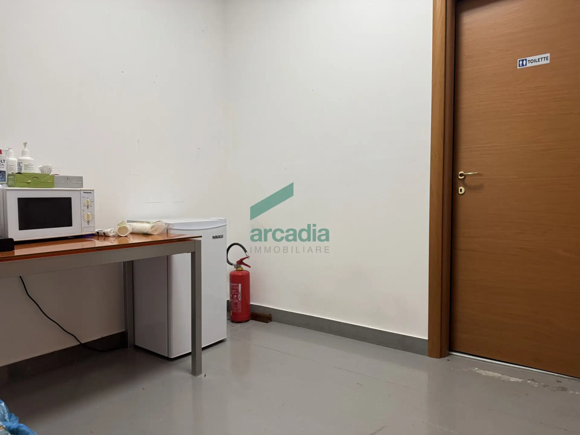 Immagine per Industriale in affitto a Modugno via Ii Tratto E Inizio Statale 98 modugno