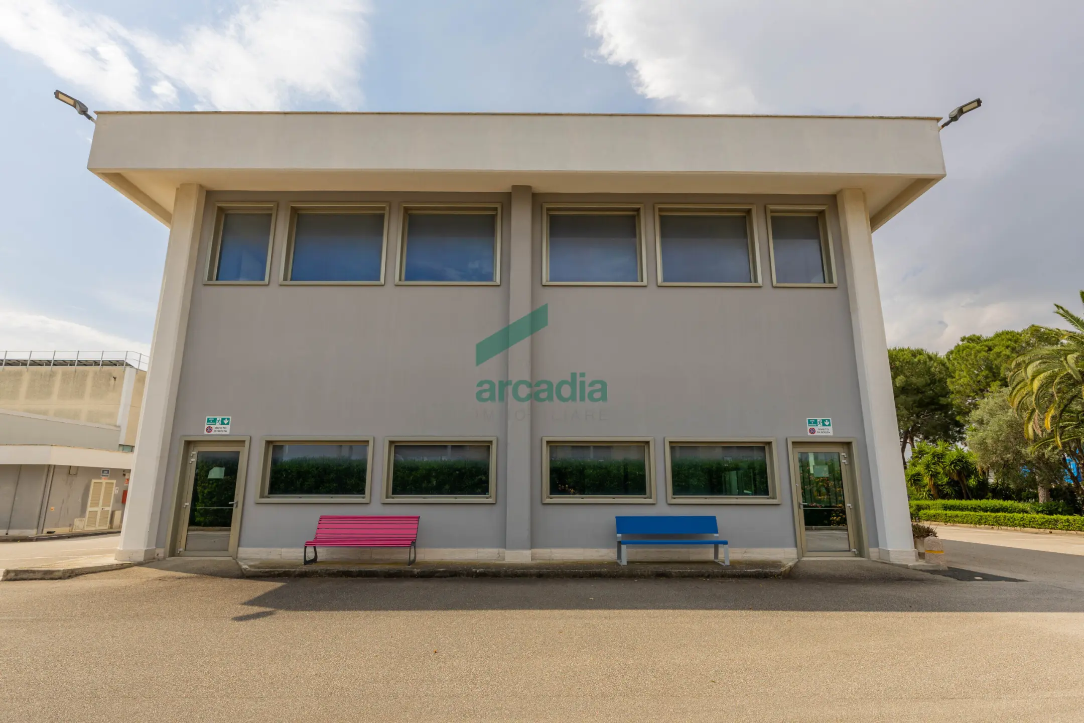 Immagine per Industriale in vendita a Modugno via Dei Gigli 21