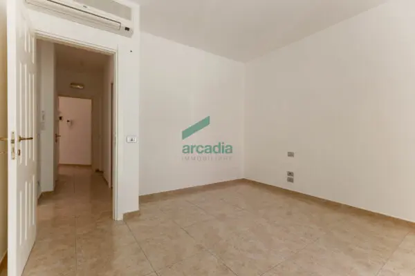 Immagine per Quadrilocale in vendita a Bari viale Louis Pasteur 15A