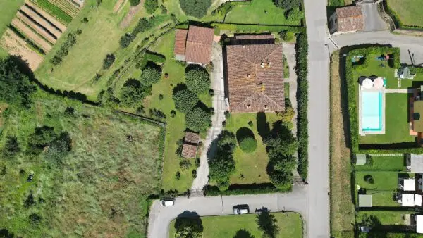 Villa via San Martino In Freddana, Lucca