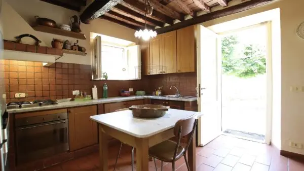 Villa via San Martino In Freddana, Lucca
