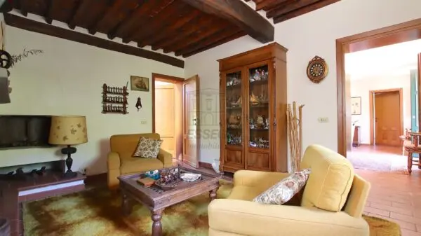 Villa via San Martino In Freddana, Lucca