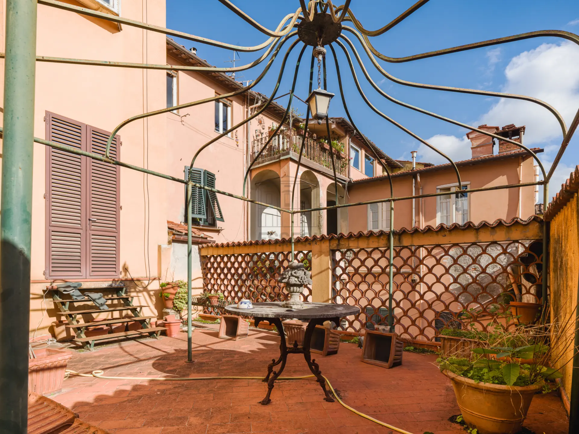Immagine per Palazzo - Stabile in vendita a Lucca via Beccheria 35