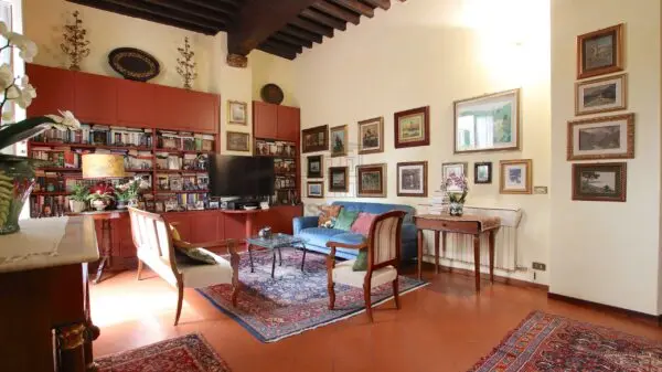Monolocale via Buia, Centro Storico, Lucca