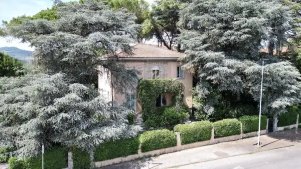 Villa via Castruccio Buonamici, Lucca