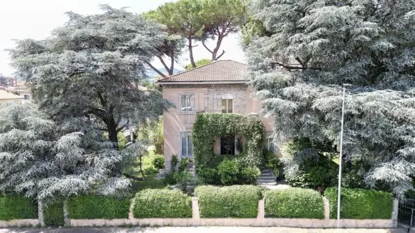 Villa via Castruccio Buonamici, Lucca