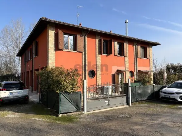 Villa Trifamiliare 116, Castelfranco Emilia