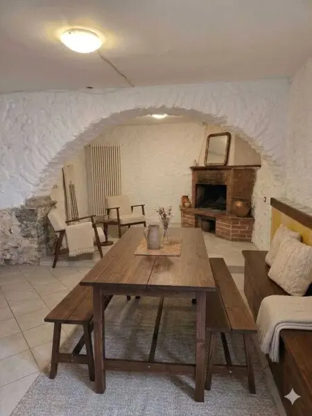 Monolocale via Villa 10, Follo