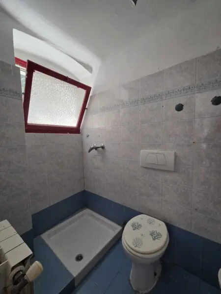 Monolocale via Villa 10, Follo
