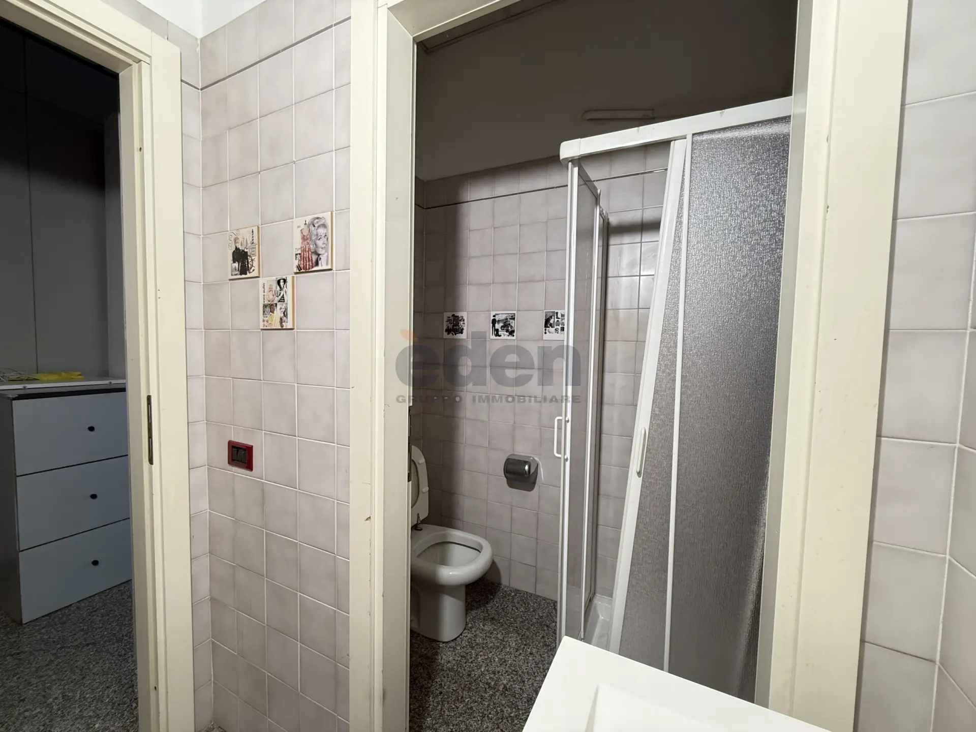 Immagine per Negozio in vendita a Modena via Carlo Zucchi 41