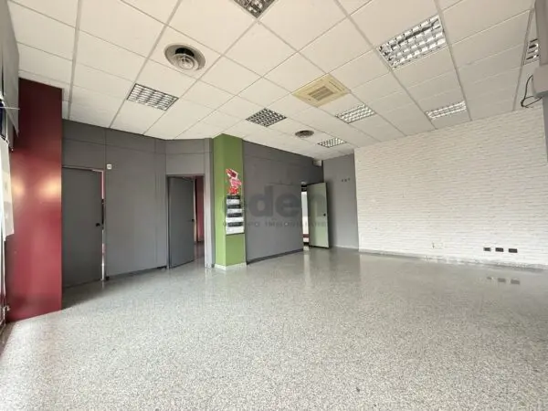 Negozio via Carlo Zucchi 41, Modena