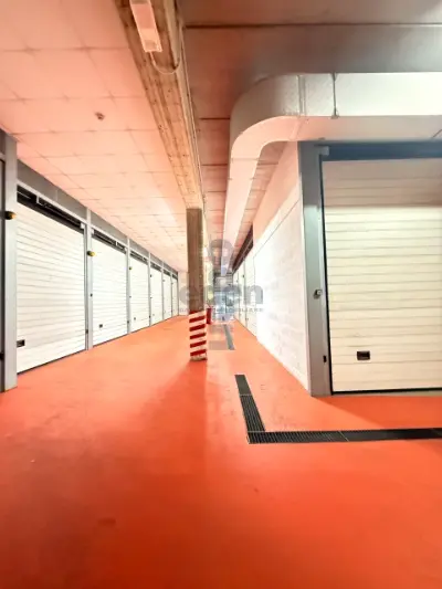 Garage 4, Modena