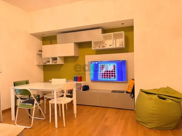 Trilocale via Giuseppe Peano 31, Modena