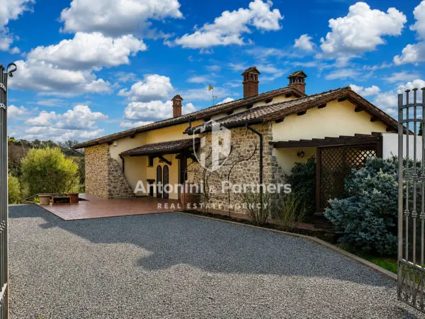 Villa via Località Casalalta, Collazzone
