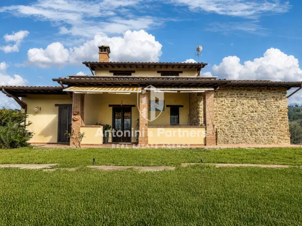 Villa via Località Casalalta, Collazzone