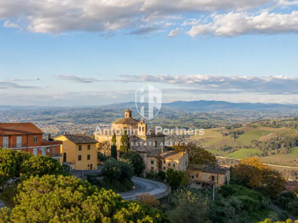 Monolocale via Angelo Cortesi, Todi
