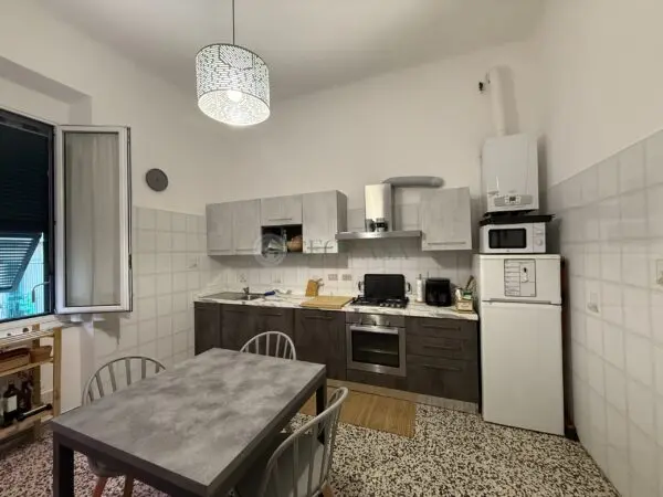 Trilocale via Lunigiana 14, La Spezia
