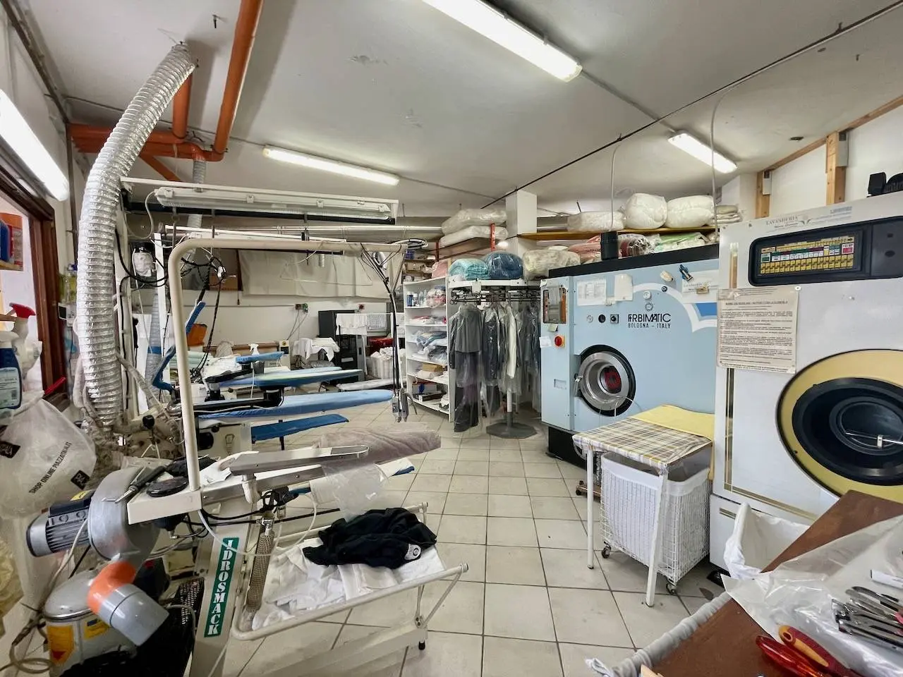 Immagine per Locale Commerciale in vendita a Arzachena Canniggione Costa Smeralda 