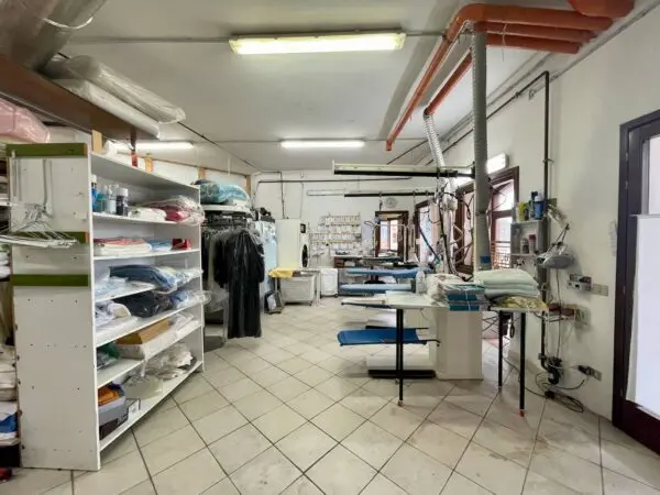 Locale Commerciale via Canniggione Costa Smeralda, Arzachena