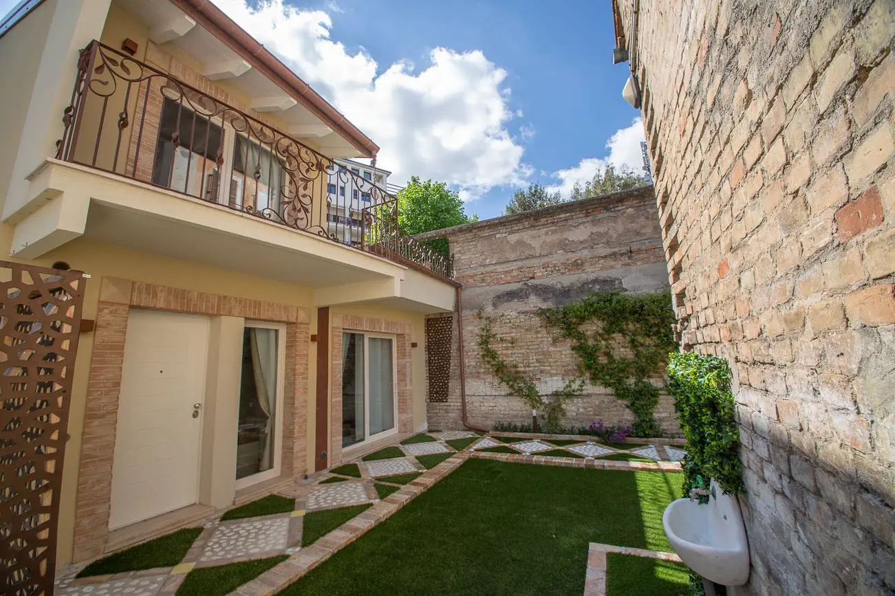 Immagine per Villa in affitto a Chieti Viale B. Croce 18