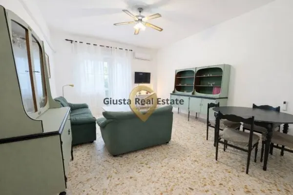Appartamento via Bezzecca 10, Brindisi