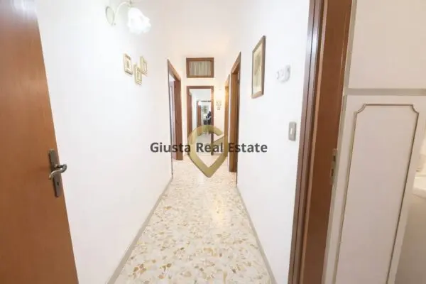 Appartamento via Bezzecca 10, Brindisi