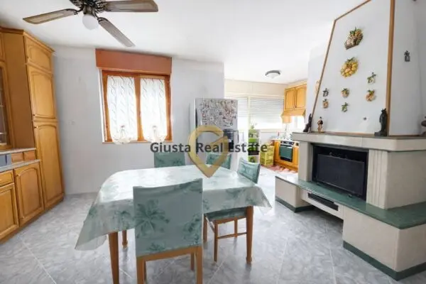 Appartamento via Roberto Melli 9, Brindisi