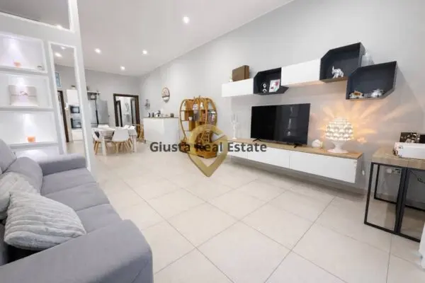 Appartamento via Arione 48, Brindisi