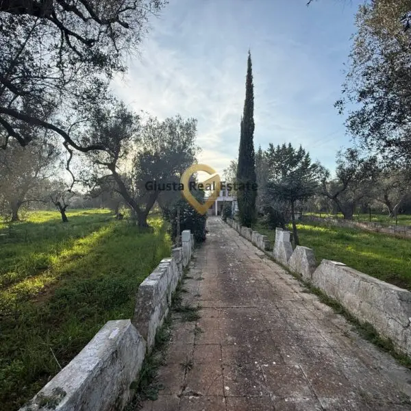 Villa via Contrada Specchia 3, Latiano