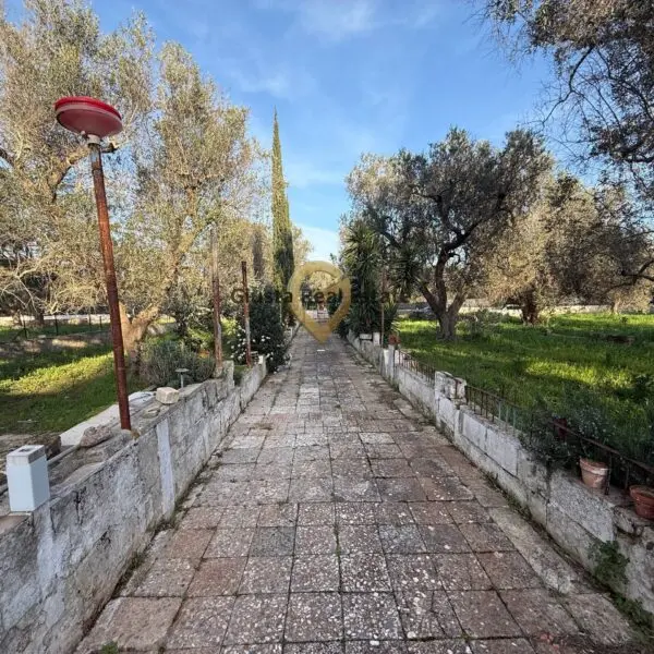 Villa via Contrada Specchia 3, Latiano