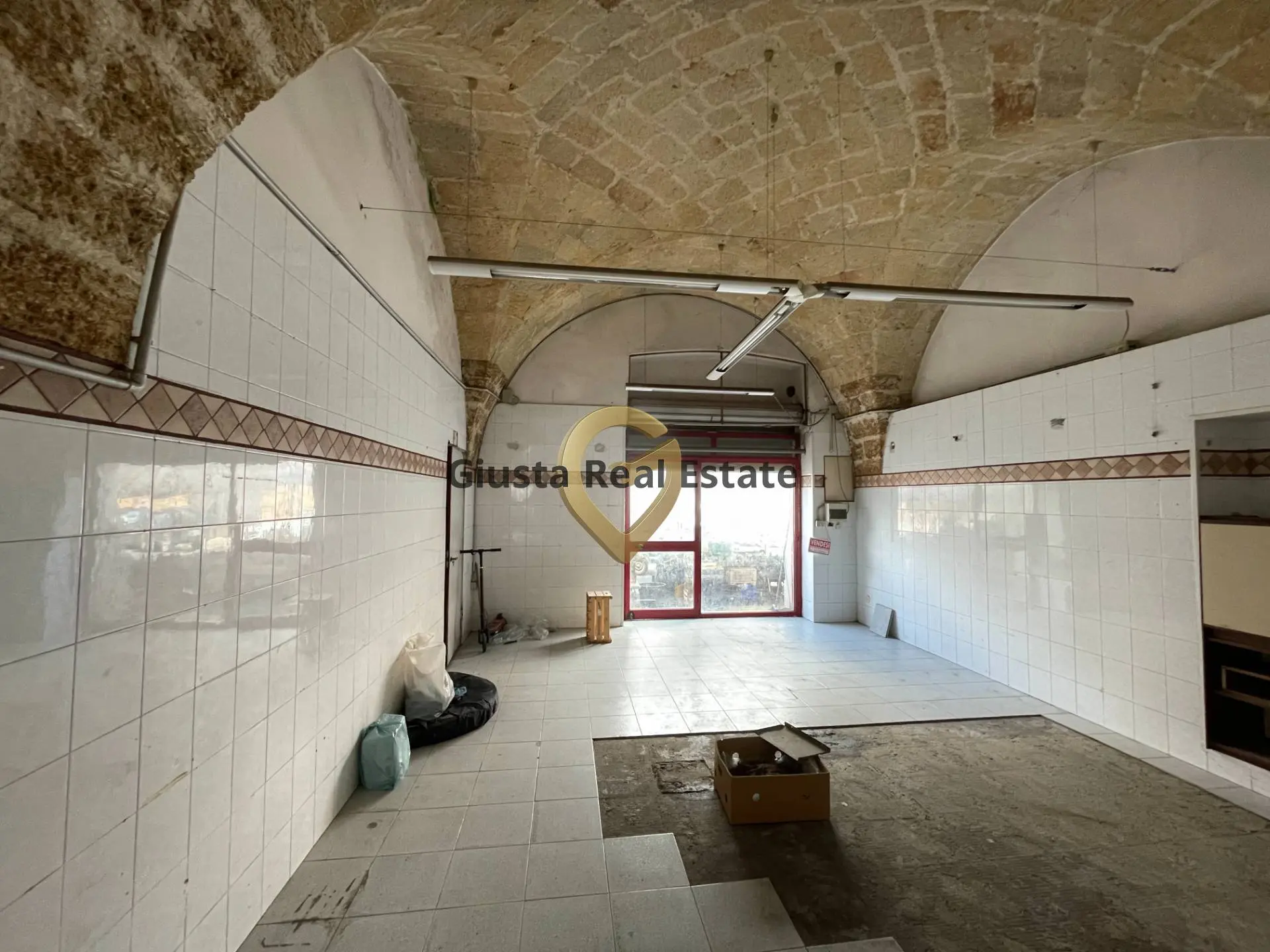 Immagine per Locale Commerciale in vendita a Mesagne Via Maja materdona 6