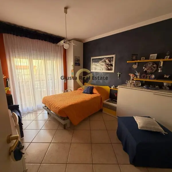 Appartamento via Giovanni Scarafile 16, Latiano