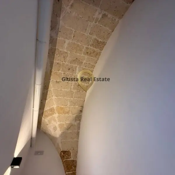 Attività Commerciale via Torre Santa Susanna 84, Mesagne