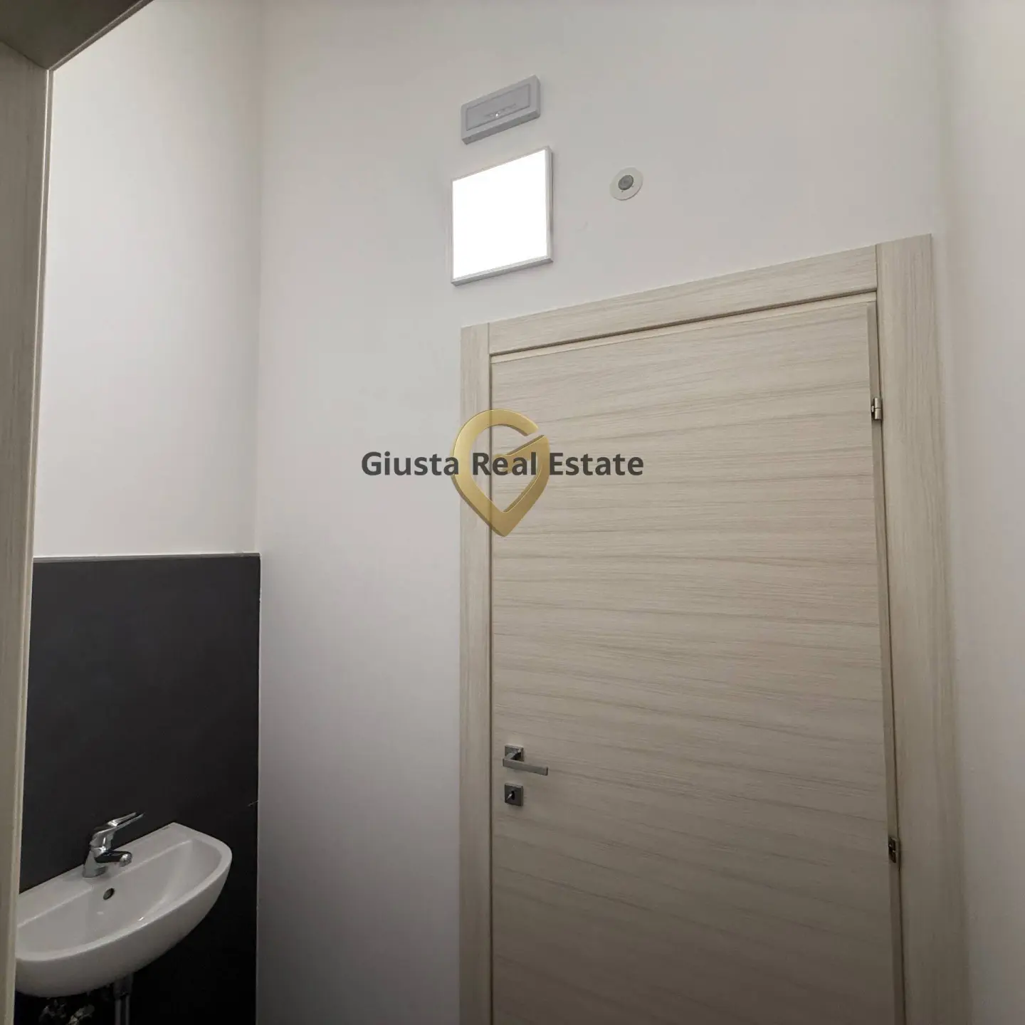 Immagine per Attività Commerciale in vendita a Mesagne Via Torre Santa Susanna 84